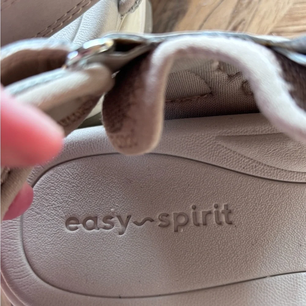 Easy Spirit Beige Taupe Adjustable Strap Comfort Sandals - Picture 4 of 6